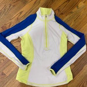 ⭐️ Rare⭐️ Lululemon Reversible 1/4 pullover, size 6